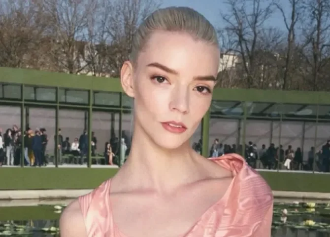   Foto: @anyataylorjoy 