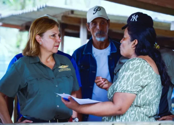   La intervención busca brindar mayor tranquilidad y seguridad a las familias de Río Veraguas. Fotos: Ministerio de Gobierno.   