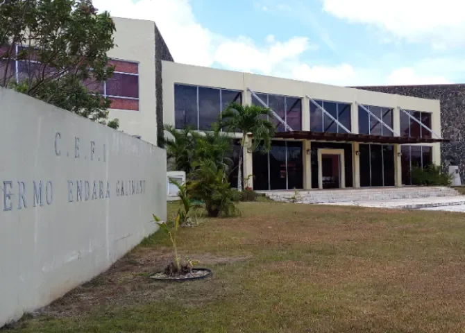  Padres de familia exigen nueva inspección técnica en colegio de La Chorrera tras sismo 